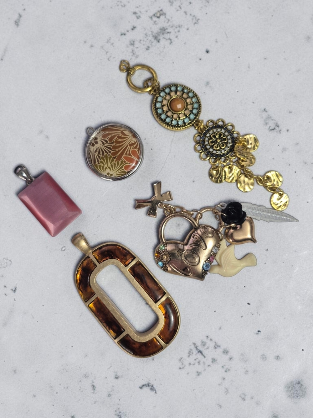 Pendant Jewelry Lot – Mixed Unique Pendants Crafting Purposes